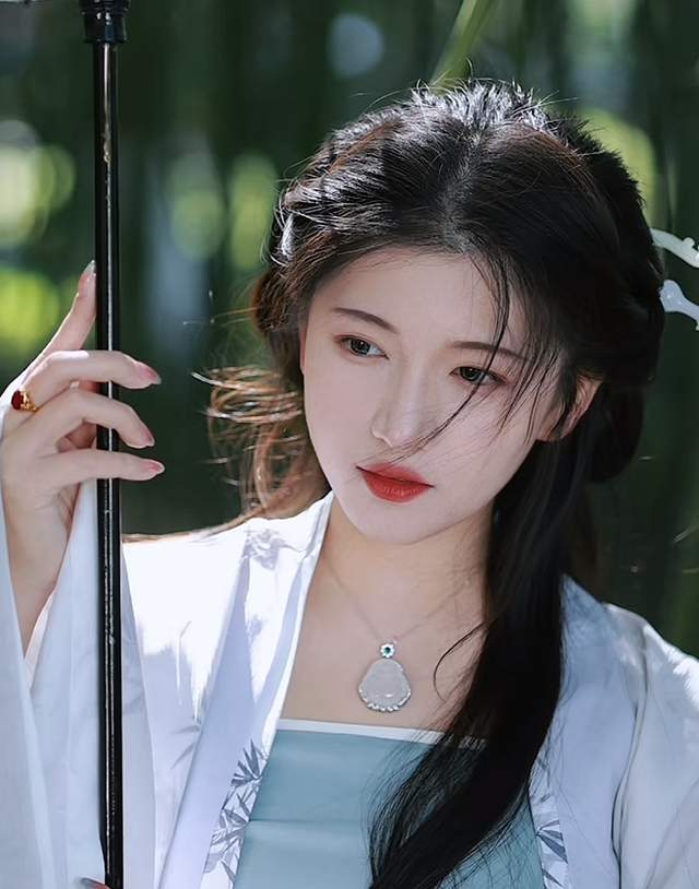 网红阿桃婚房抓奸 自曝享受出轨