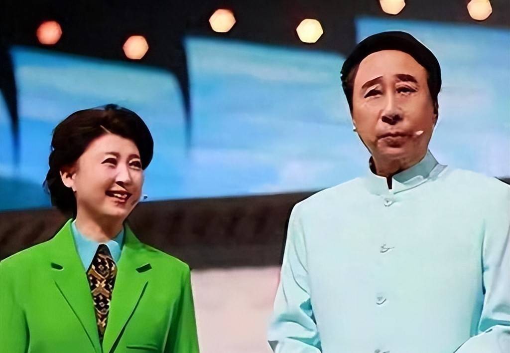 闫学晶冯巩关系真相大白,4人拘留引热议