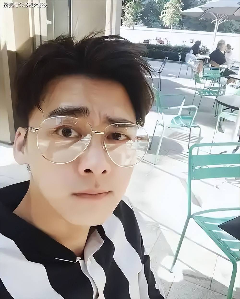 知名男星公众形象争议:多面表现曝光