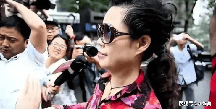辛芷蕾被排挤?贾玲退圈生子?L男星醉酒闹事分手