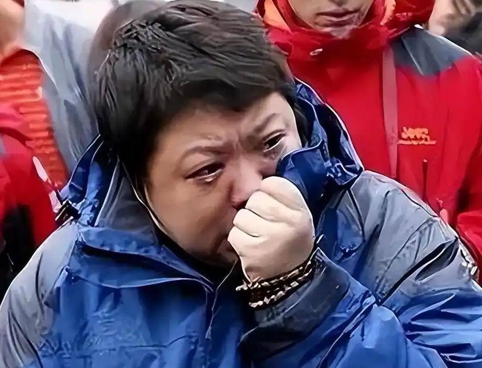 六月5大瓜:国外生子、全网封禁、怀双胎、韩红意外