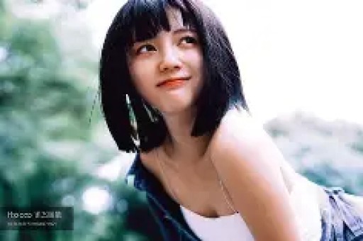 清纯女星日本拍艳情戏，人设崩塌实锤曝光