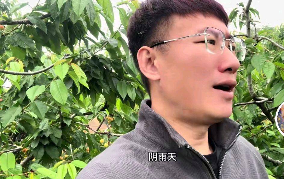 杨二狗女友2万分手费反转 网红卓越再被揭老底