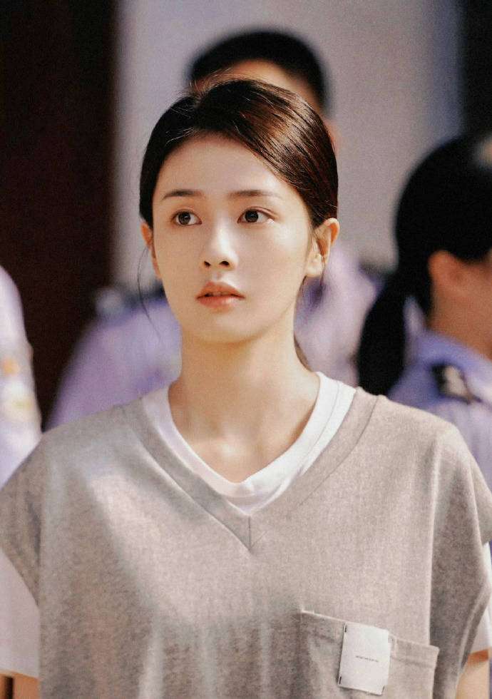 小城女孩辟谣六连击流量明星人设崩塌全程回顾