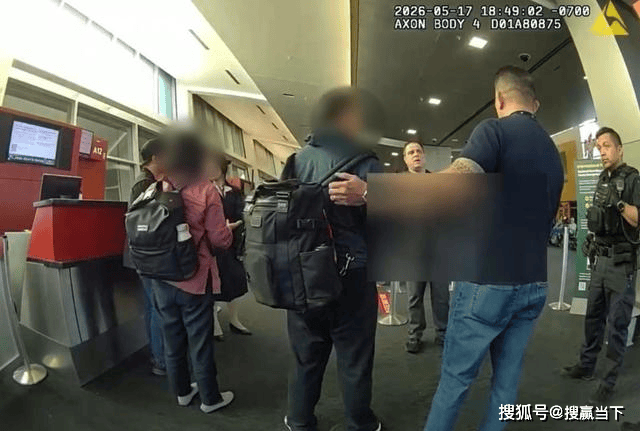 华人大爷闹机致改降 妻子怼中国服务更好